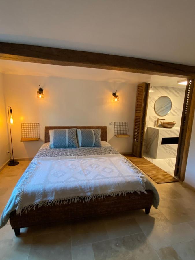 Suite De Charme : Les Crenees Oteppe Exterior foto